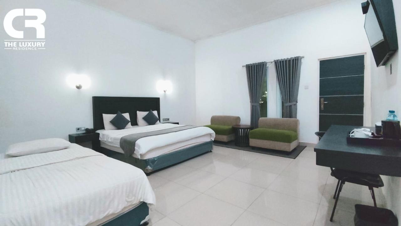 Charaka Residence Banjarnegara Екстер'єр фото