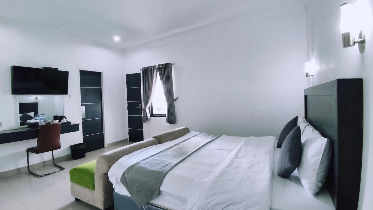 Charaka Residence Banjarnegara Екстер'єр фото