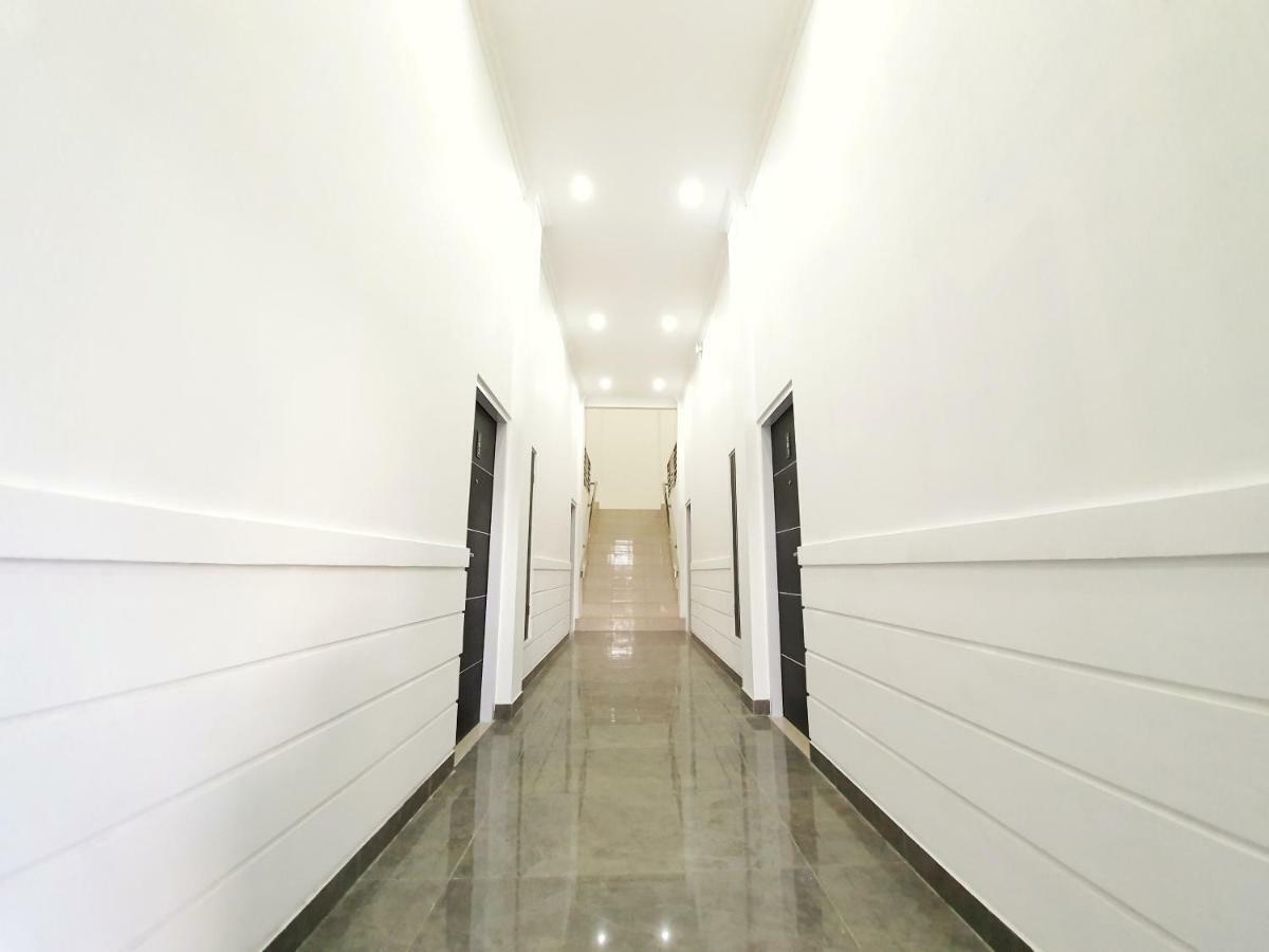 Charaka Residence Banjarnegara Екстер'єр фото